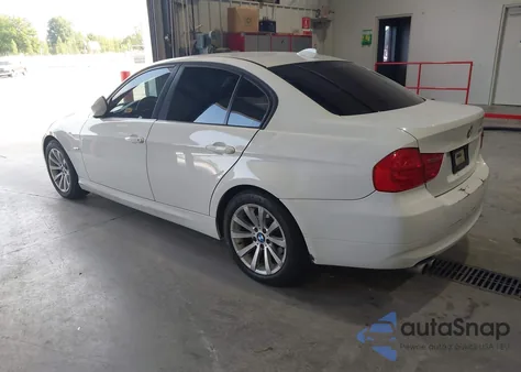 2011 BMW 328I z USA, uszkodzony, nr VIN WBAPH7C54BE677451